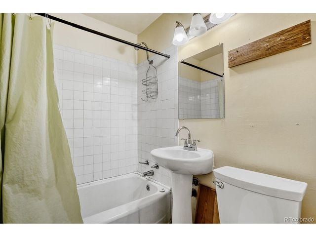 6087 Depew St, Arvada, CO 80003