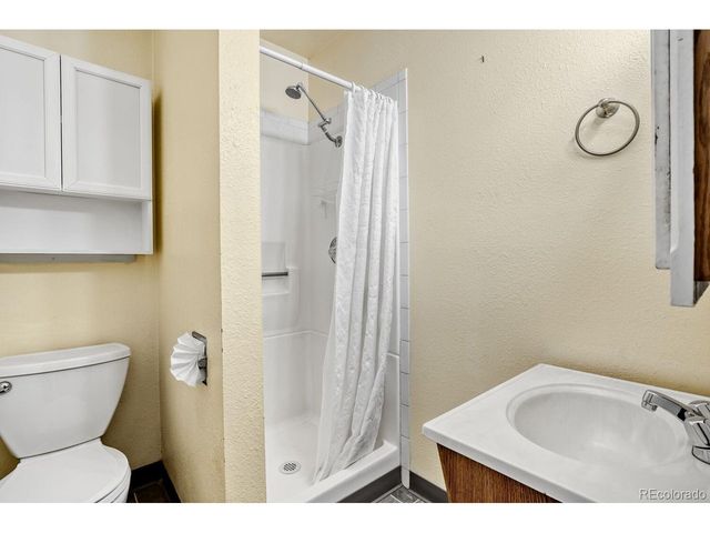 6087 Depew St, Arvada, CO 80003