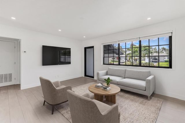 101 NE 57th Court, Fort Lauderdale, FL 33334
