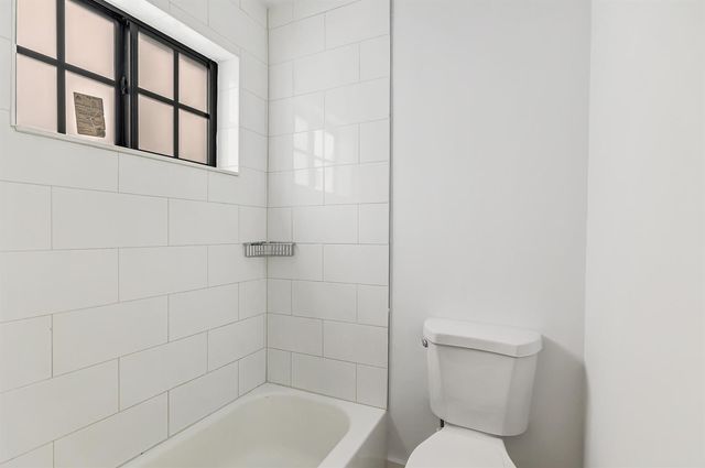 101 NE 57th Court, Fort Lauderdale, FL 33334