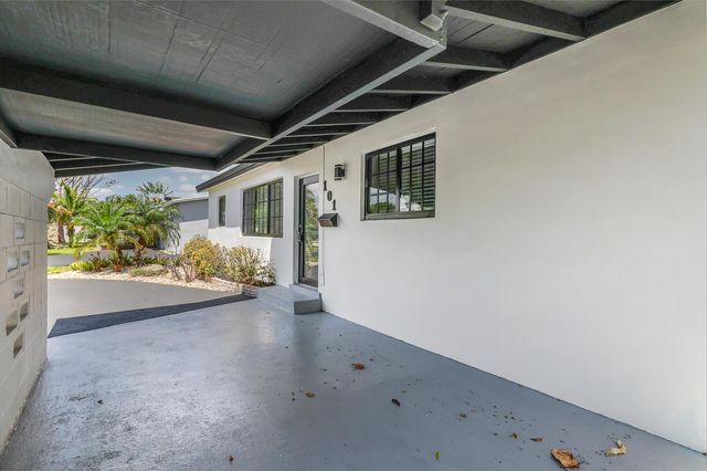101 NE 57th Court, Fort Lauderdale, FL 33334