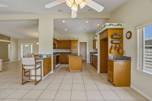 73569 Oak Flats Drive, Palm Desert, CA 92260