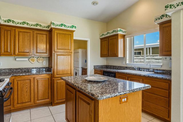 73569 Oak Flats Drive, Palm Desert, CA 92260