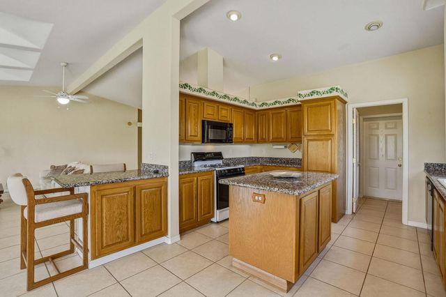 73569 Oak Flats Drive, Palm Desert, CA 92260