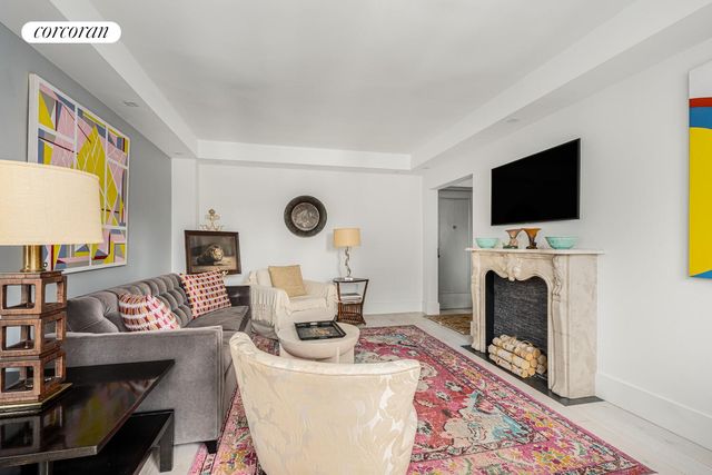 155 E 93rd St Apt 11D, New York City, NY 10128