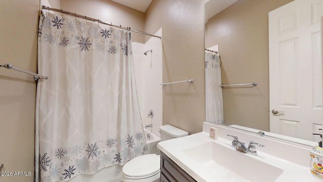 3526 E SPRING WHEAT Lane, Gilbert, AZ 85296