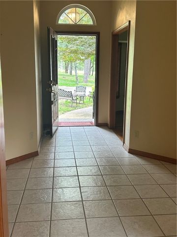 1574 County Road 207 (Onyx Cave Rd.), Eureka Springs, AR 72632