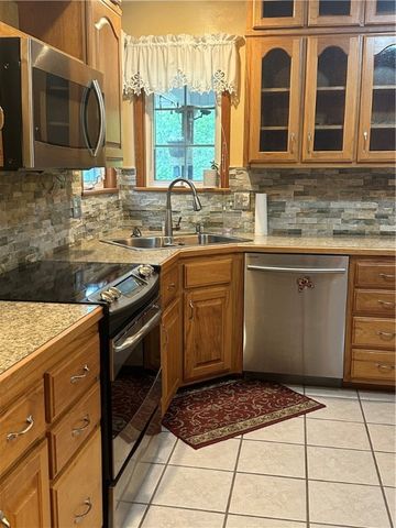 1574 County Road 207 (Onyx Cave Rd.), Eureka Springs, AR 72632