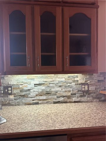1574 County Road 207 (Onyx Cave Rd.), Eureka Springs, AR 72632