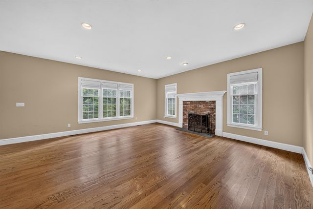 142 Holman Street, Shrewsbury, MA 01545