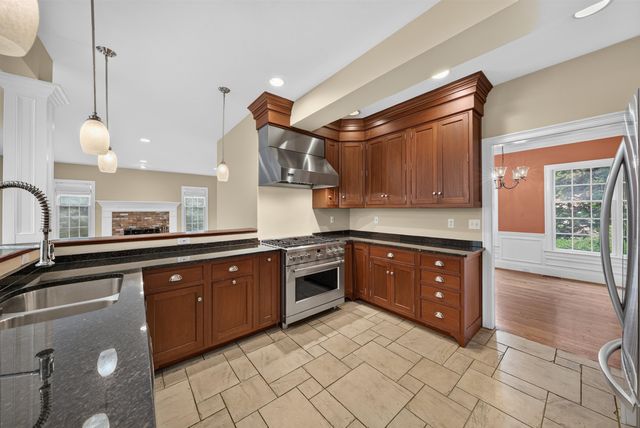 142 Holman Street, Shrewsbury, MA 01545