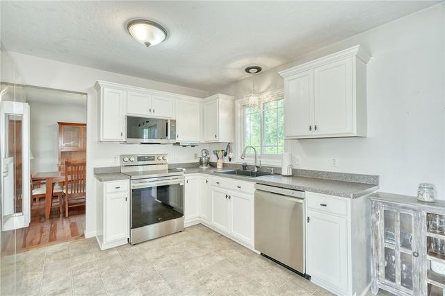 6149 Lillypond Way, Ontario, NY 14519