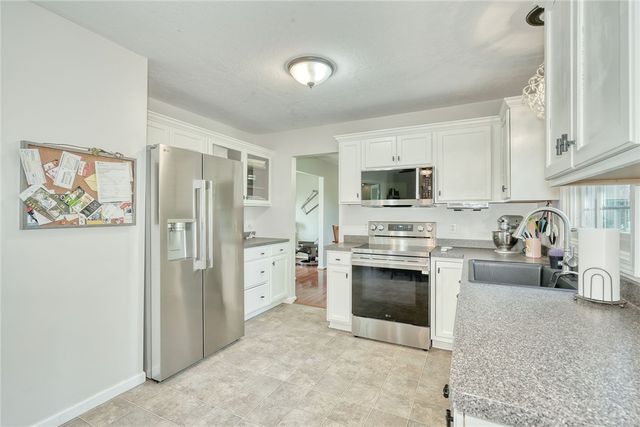 6149 Lillypond Way, Ontario, NY 14519
