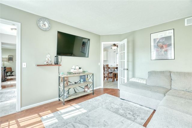 6149 Lillypond Way, Ontario, NY 14519