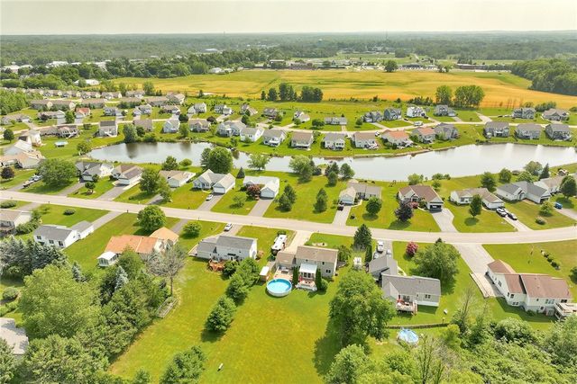6149 Lillypond Way, Ontario, NY 14519