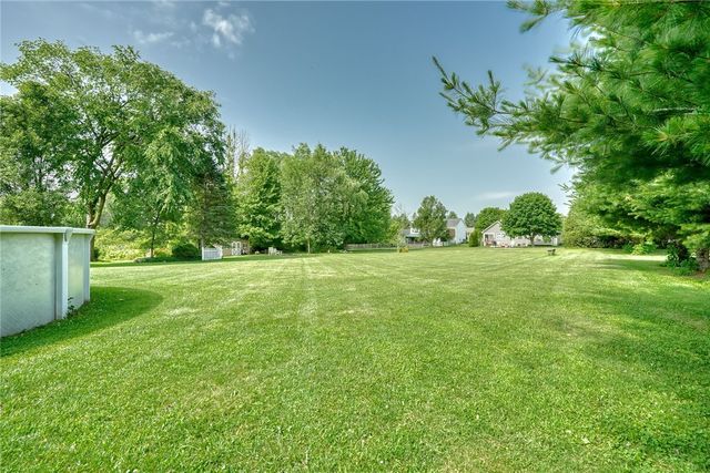 6149 Lillypond Way, Ontario, NY 14519