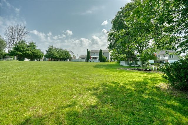 6149 Lillypond Way, Ontario, NY 14519