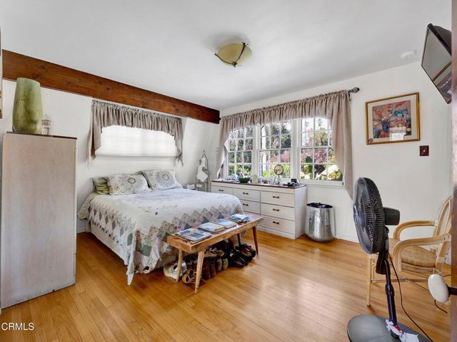 9701 La Canada Way, Los Angeles, CA 91040