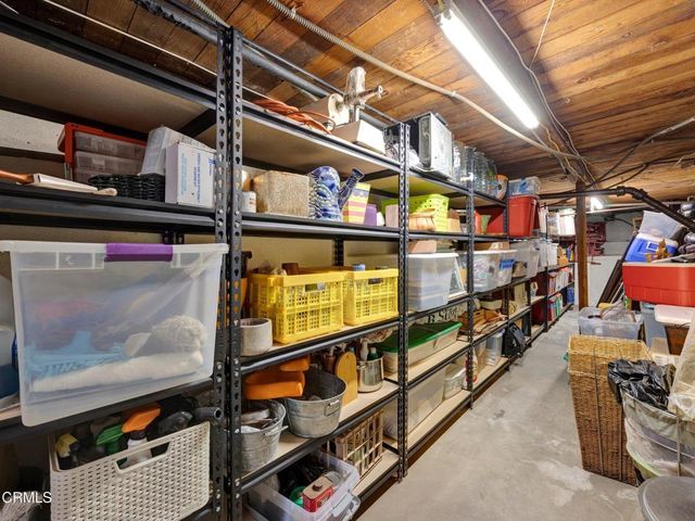9701 La Canada Way, Los Angeles, CA 91040