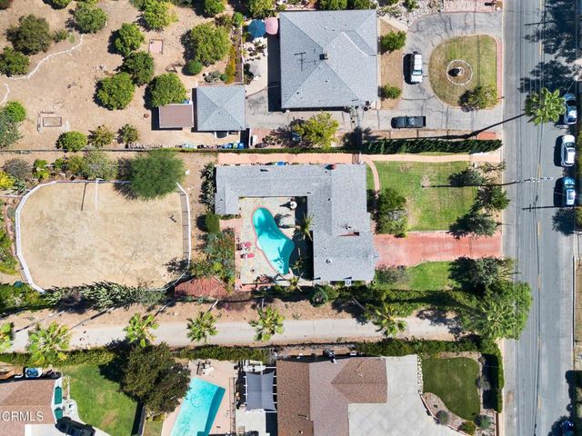 9701 La Canada Way, Los Angeles, CA 91040