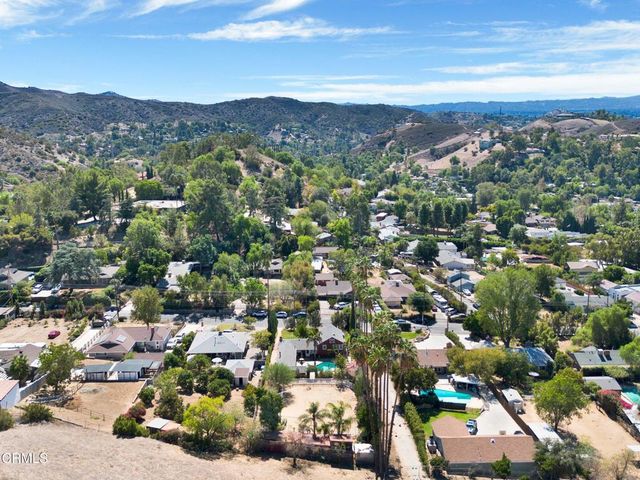 9701 La Canada Way, Los Angeles, CA 91040