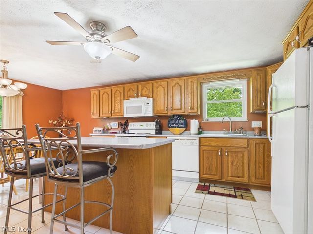 237 Wakefield Drive, Washington, WV 26181