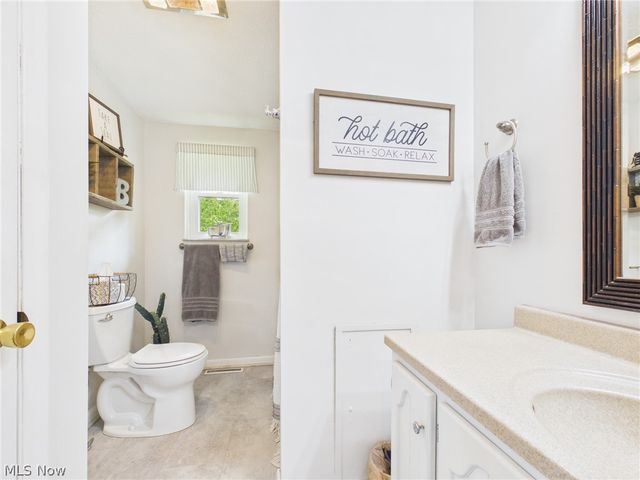 237 Wakefield Drive, Washington, WV 26181