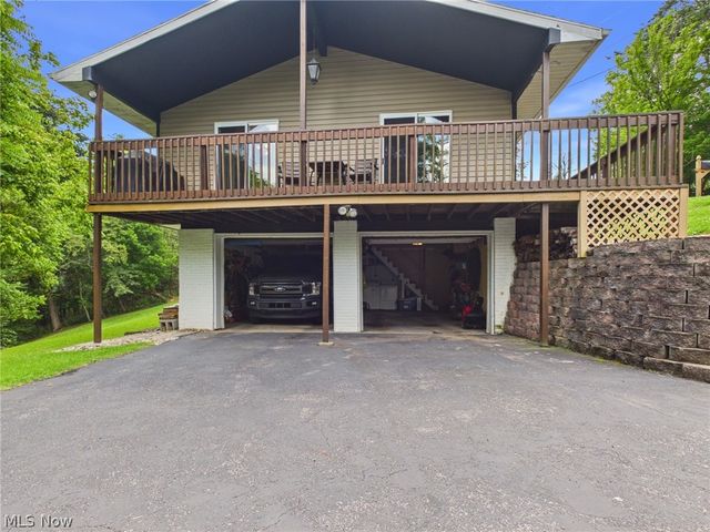 237 Wakefield Drive, Washington, WV 26181