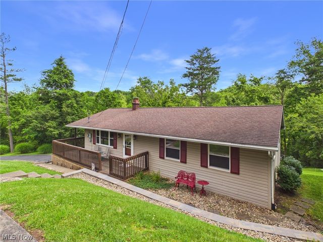 237 Wakefield Drive, Washington, WV 26181