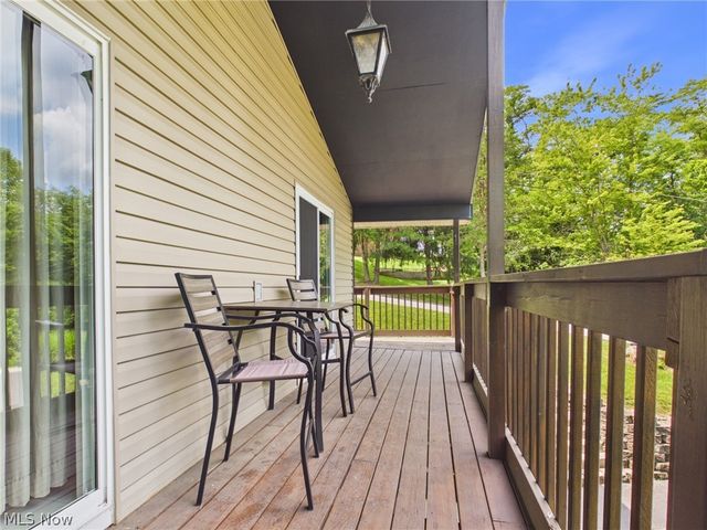 237 Wakefield Drive, Washington, WV 26181