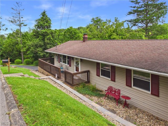 237 Wakefield Drive, Washington, WV 26181