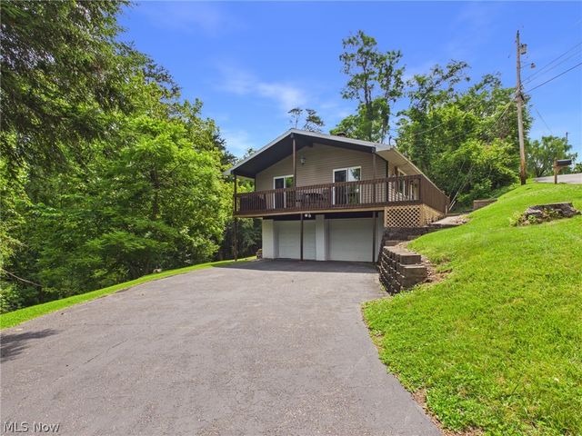 237 Wakefield Drive, Washington, WV 26181