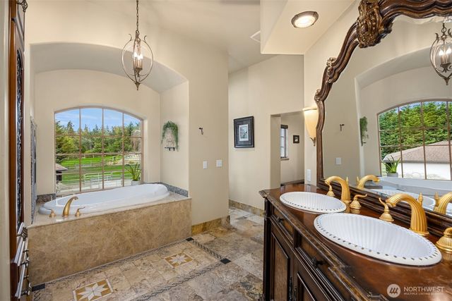 1939 49th Street, Port Townsend, WA 98368