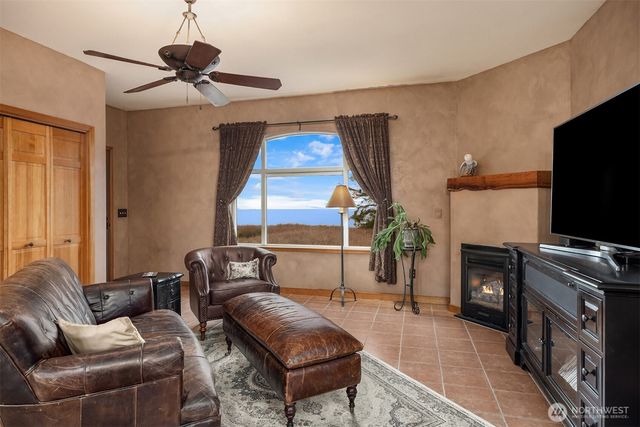 1939 49th Street, Port Townsend, WA 98368