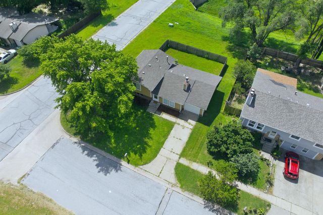 435 E Campus St, Wichita, KS 67216