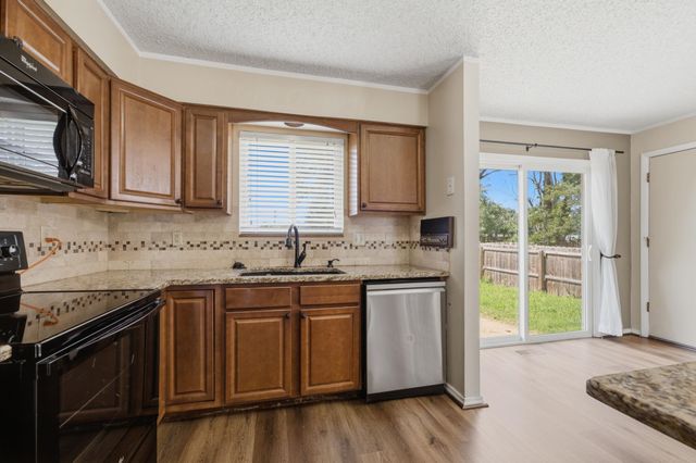 435 E Campus St, Wichita, KS 67216