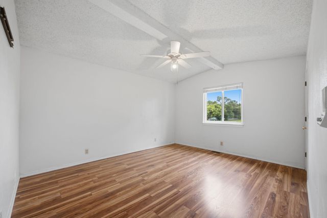 435 E Campus St, Wichita, KS 67216