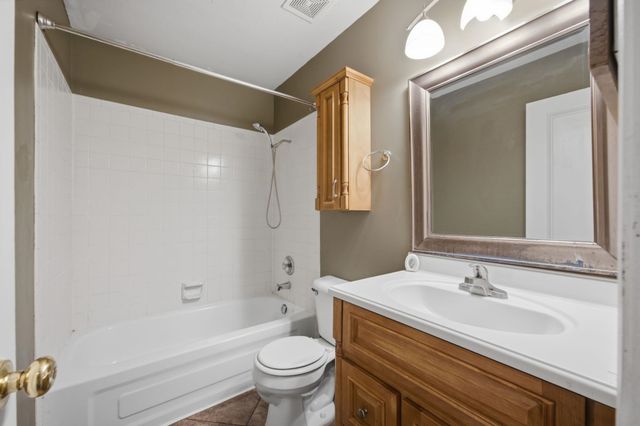 435 E Campus St, Wichita, KS 67216
