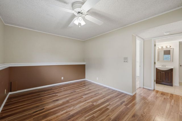 435 E Campus St, Wichita, KS 67216