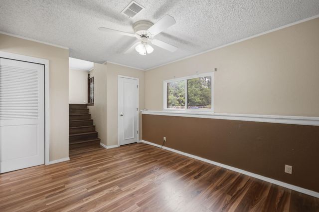 435 E Campus St, Wichita, KS 67216