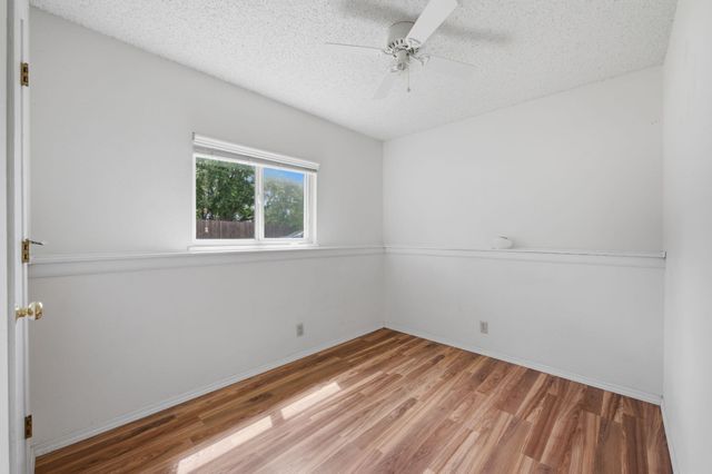 435 E Campus St, Wichita, KS 67216