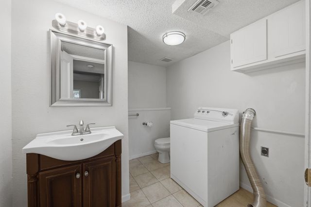 435 E Campus St, Wichita, KS 67216