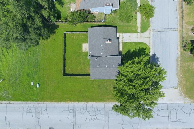 435 E Campus St, Wichita, KS 67216