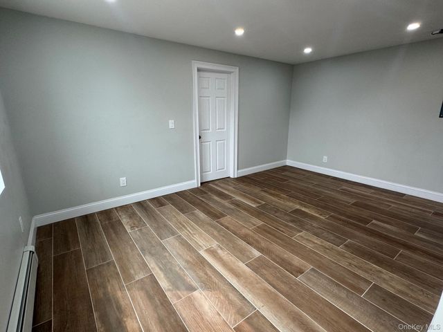233 S Franklin Street Apt 1, Hempstead, NY 11550