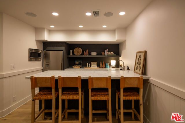 664 Elkins Road, Los Angeles, CA 90049