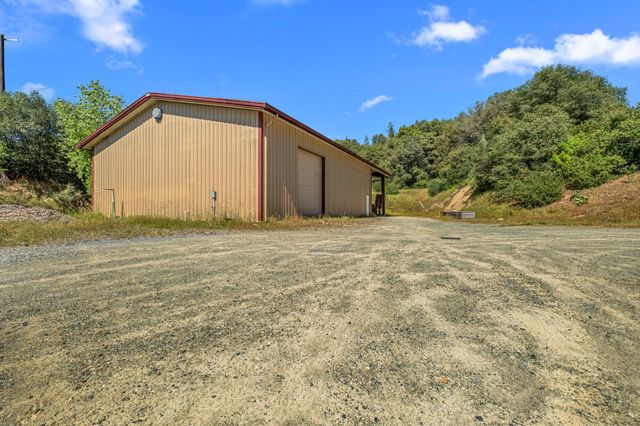 8221 Stoney Creek Road, Somerset, CA 95684
