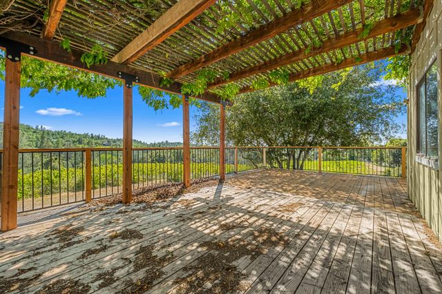 8221 Stoney Creek Road, Somerset, CA 95684