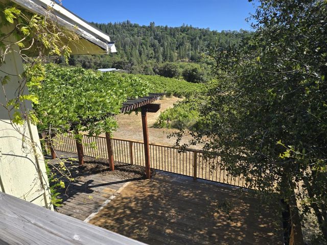 8221 Stoney Creek Road, Somerset, CA 95684