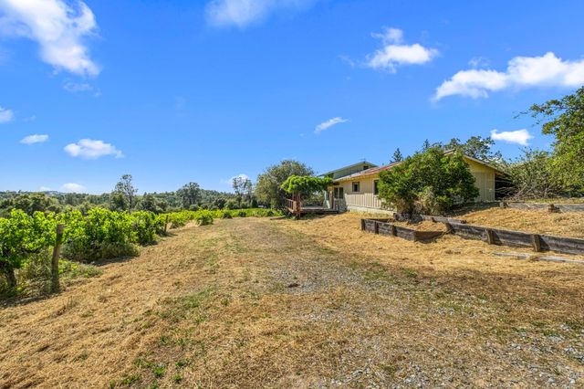 8221 Stoney Creek Road, Somerset, CA 95684