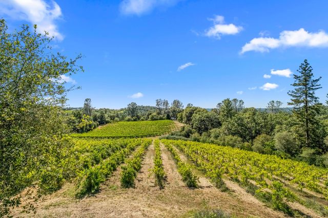 8221 Stoney Creek Road, Somerset, CA 95684